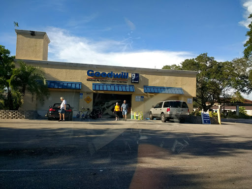 Goodwill Retail & Donation Center, 1687 Pine Ridge Rd, Naples, FL 34109, Thrift Store