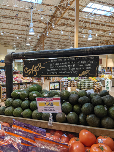 Grocery Store «Lowes Foods of Boone», reviews and photos, 267 New Market Centre, Boone, NC 28607, USA