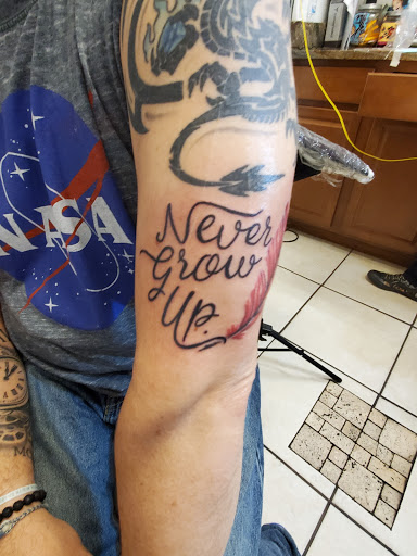 Tattoo Shop «Untouchable Ink», reviews and photos, 204 S Spring Garden Ave, DeLand, FL 32720, USA