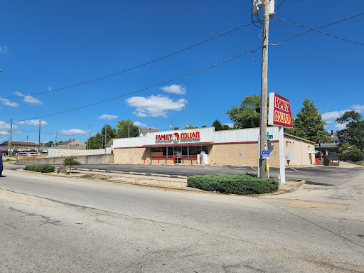 Dollar Store «FAMILY DOLLAR», reviews and photos, 308 S Main St, Salem, IN 47167, USA