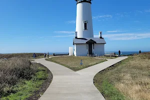 Yaquina Head Lighthouse image