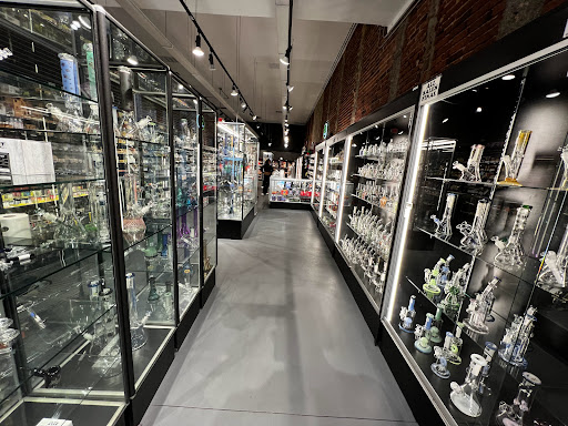 Tobacco Shop «Amsterdam Smoke and Vape Store», reviews and photos, 315 Pine Ave, Long Beach, CA 90802, USA