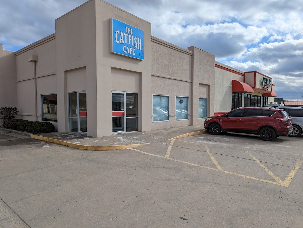 The Catfish Cafe Buffalo, MO 65622 Menu, Reviews, Hours & Contact