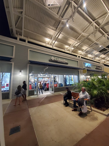 Sportswear Store «Columbia Sportswear Outlet Store at Premium Outlets», reviews and photos, 2300 Grand Cypress Dr #170, Lutz, FL 33559, USA