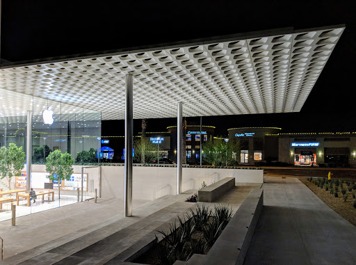 Computer Store «Apple Biltmore», reviews and photos, 2502 E Camelback Rd, Phoenix, AZ 85016, USA