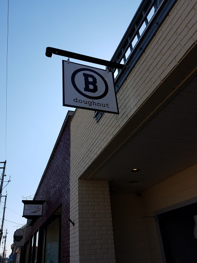 Donut Shop «B. Doughnut», reviews and photos, 7 Loudoun St SW, Leesburg, VA 20175, USA