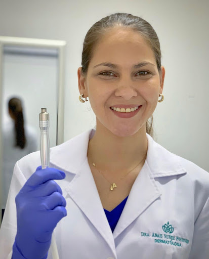 Dra. Anais Núñez Fournier - Dermatóloga