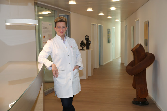 Hautärzte-Zentrum am Zürisee (dresDermal GmbH) - Dermatologie in Zürch - Arzt