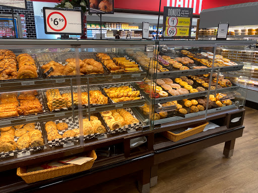 Grocery Store «Winn-Dixie», reviews and photos, 604 Crandon Blvd, Key Biscayne, FL 33149, USA