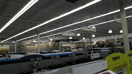 Office Supply Store «Staples», reviews and photos, 1306 E Belt Line Rd, Richardson, TX 75081, USA