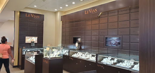 Jewelry Store «Jared The Galleria of Jewelry», reviews and photos, 195 Old Country Rd, Carle Place, NY 11514, USA