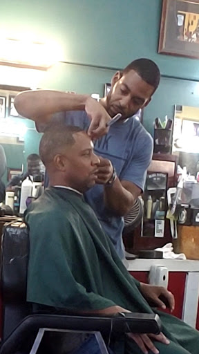 Barber Shop «Off the Hook Barber Shop», reviews and photos, 251 Peters St SW, Atlanta, GA 30313, USA