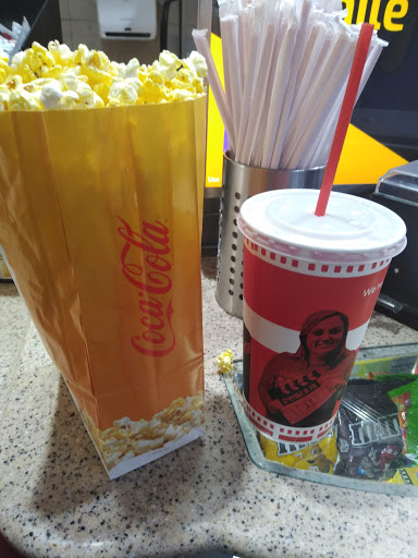 Movie Theater «Regal Cinemas Winter Park Village 20 & RPX», reviews and photos, 510 N Orlando Ave, Winter Park, FL 32789, USA