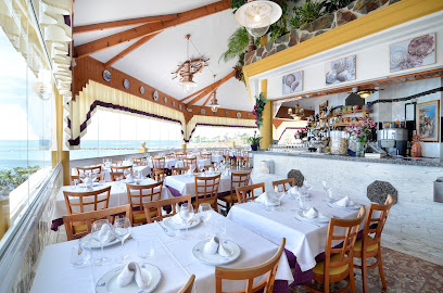 Restaurante La Cala - Playa Torrevigia Playa Torrevigia, s/n, 29630 Benalmádena, Málaga, Spain