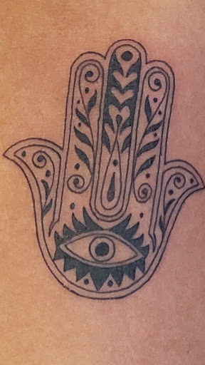 Tattoo Shop «Fleur Noire Tattoo Parlour», reviews and photos, 439 Metropolitan Ave, Brooklyn, NY 11211, USA