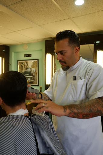 Barber Shop «The Stepping Razor Barbershop», reviews and photos, 952 Flushing Ave, Brooklyn, NY 11206, USA