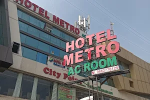 Hotel Metro AC Room image