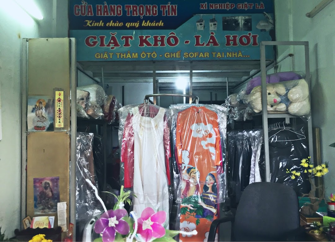 Cửa Hàng Giặt Là Trọng Tín