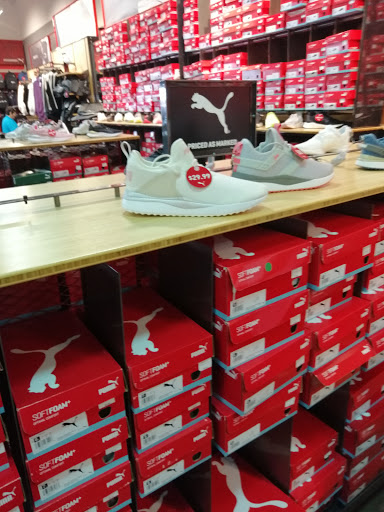 Shoe Store «PUMA», reviews and photos, 3939 S Interstate Hwy 35 #790, San Marcos, TX 78666, USA