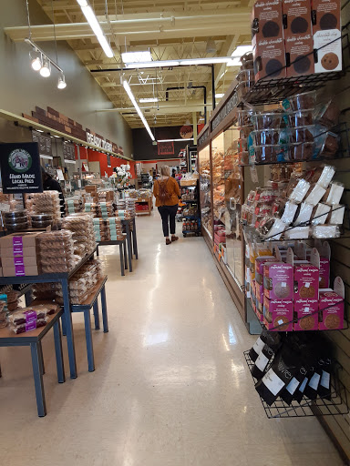 Grocery Store «New Seasons Market Mountain Park», reviews and photos, 3 Monroe Pkwy, Lake Oswego, OR 97035, USA