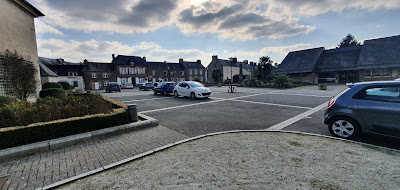 Parking de la place de la Mairie à La Motte