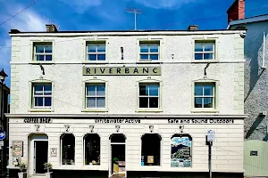 Riverbanc Cafe & Hotel image