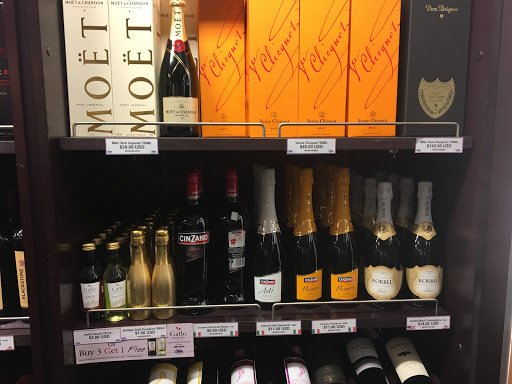 Gift Shop «Duty Free Americas», reviews and photos, 46792 Route 81, Alexandria Bay, NY 13607, USA