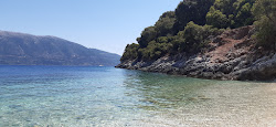 Foto von Kamini beach VI mit eine winzige bucht