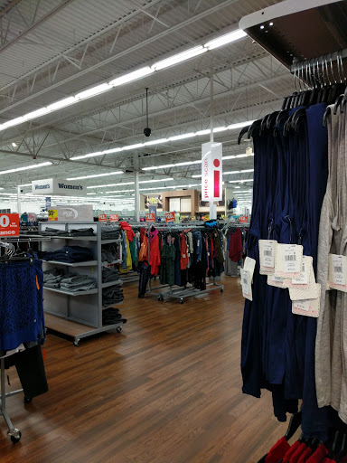 Grocery Store «Meijer», reviews and photos, 40445 S Groesbeck Hwy, Charter Twp of Clinton, MI 48036, USA