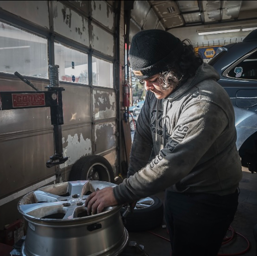 Auto Repair Shop «Aspen Hill Exxon», reviews and photos, 14011 Georgia Ave, Aspen Hill, MD 20906, USA