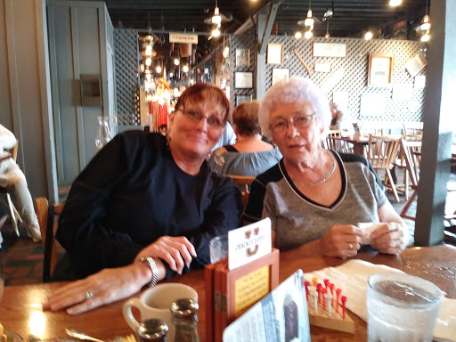 American Restaurant «Cracker Barrel Old Country Store», reviews and photos, 9214 Park W Blvd, Knoxville, TN 37923, USA