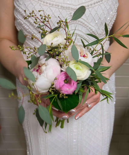 Garland Flowers, 137 S Oak Park Ave, Oak Park, IL 60302, USA, 