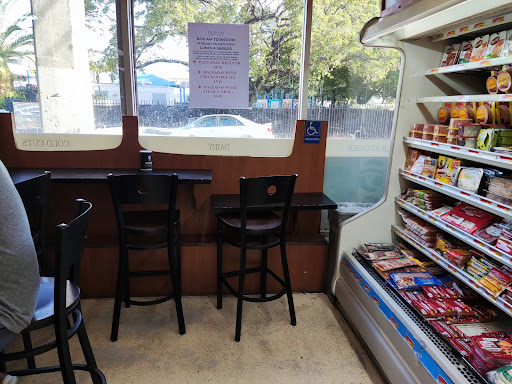 Grocery Store «Meridian Food Market», reviews and photos, 812 6th St, Miami Beach, FL 33139, USA