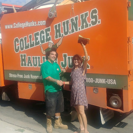 Moving Company «College Hunks Hauling Junk and Moving», reviews and photos, 1305 E Wakeham Ave, Santa Ana, CA 92705, USA