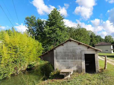 Lavoir Le Pontil à Touvre