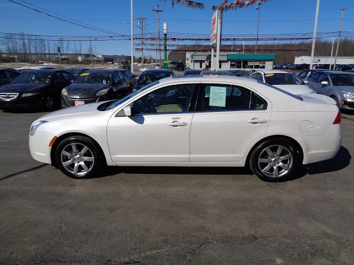 Car Dealer «E-Z Loan Auto Sales of Buffalo», reviews and photos, 2227 Elmwood Ave, Buffalo, NY 14216, USA