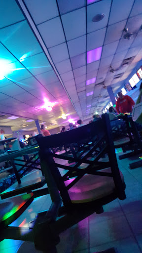 Bowling Alley «Columbus Bowling Center», reviews and photos, 3010 State St, Columbus, IN 47201, USA