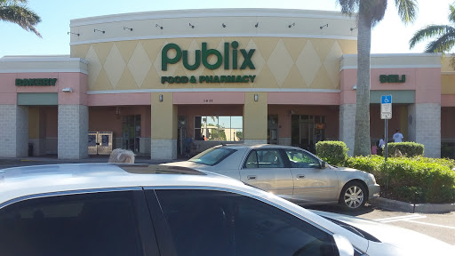 Shopping Mall «Coralwood Shopping Center», reviews and photos, 2301 Del Prado Blvd S, Cape Coral, FL 33990, USA