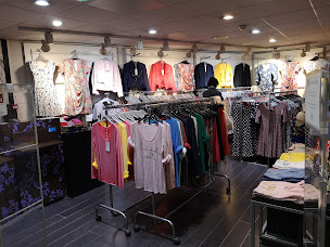 Photo n°60 de Gooyi Gooyi à Paris ()