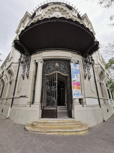 Palacio Álamos - Estación Central
