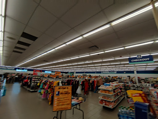 Thrift Store «Lake Hallie Goodwill Retail Store & Training Center», reviews and photos, 2759 S Prairie View Rd, Chippewa Falls, WI 54729, USA