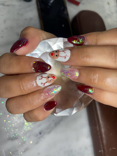 Nail Salon «DaVi Nails Salon and Spa», reviews and photos, 2801 Commerce Dr, Coralville, IA 52241, USA