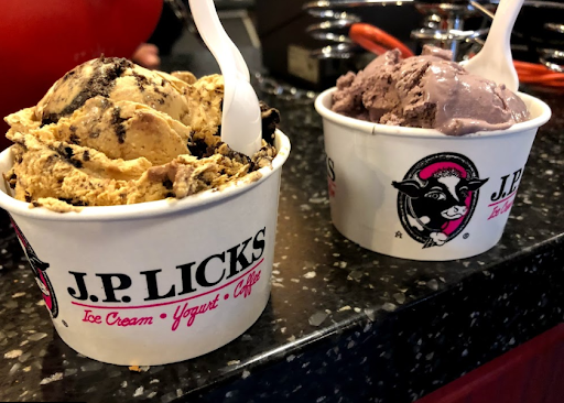 Ice Cream Shop «J.P. Licks», reviews and photos, 150 Charles St, Boston, MA 02114, USA