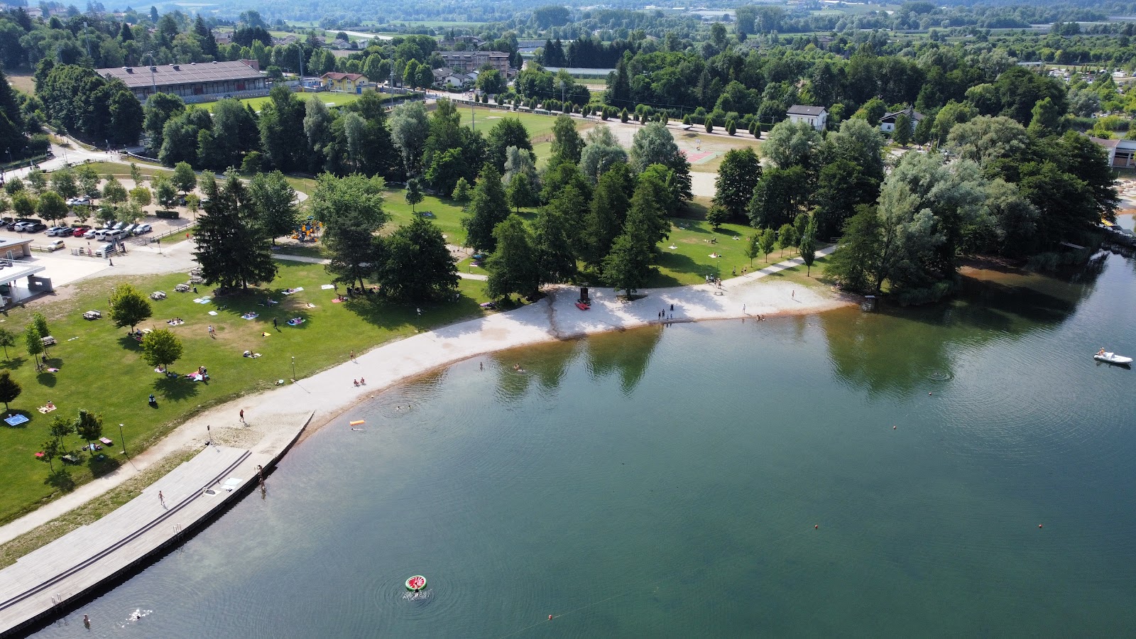 Spiaggia pubblica di Levico'in fotoğrafı çok temiz temizlik seviyesi ile