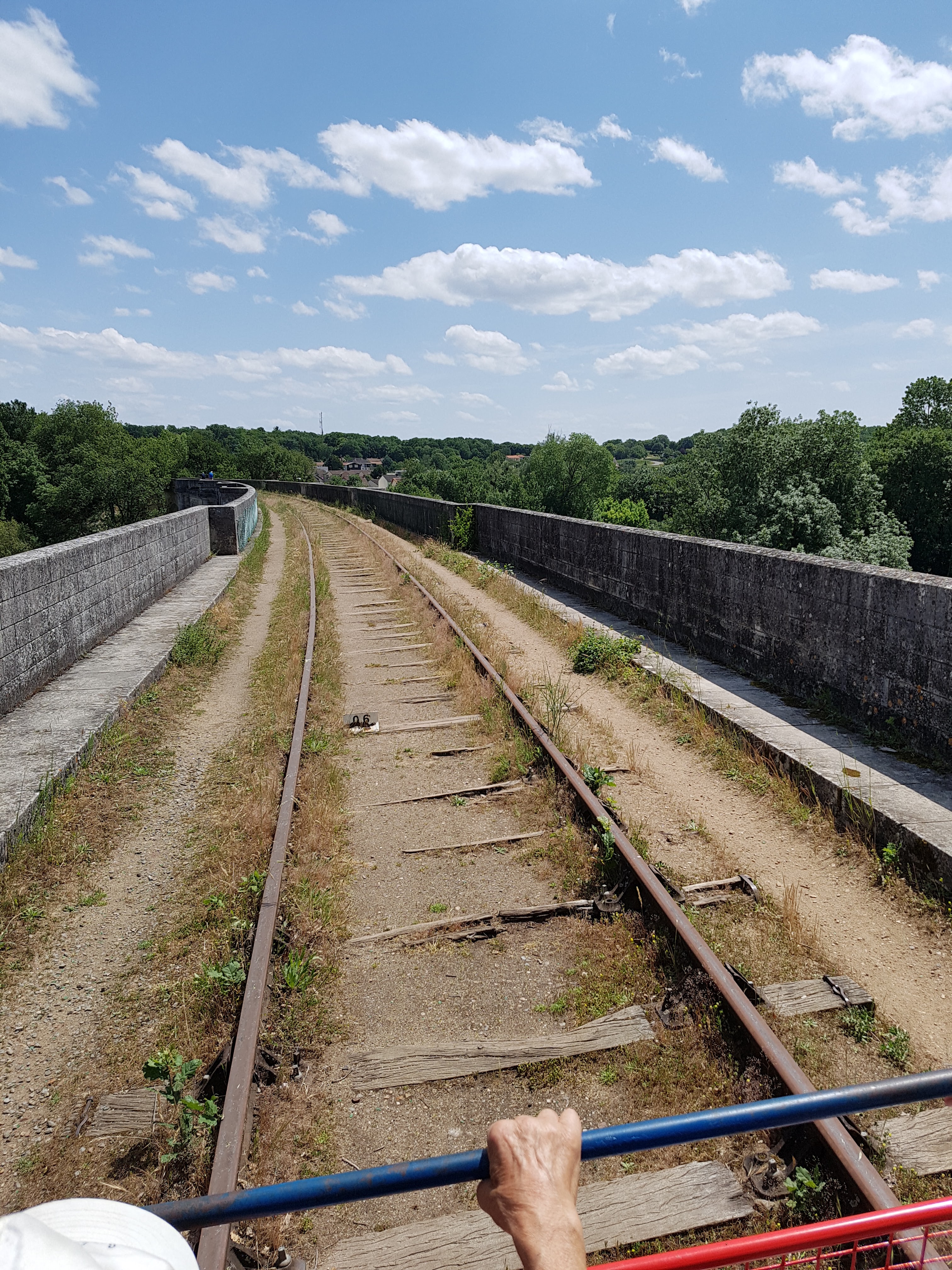 Photo n° 3 de l'avis de Nomballier.a fait le 26/05/2018 à 16:21
