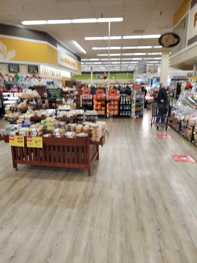 Grocery Store «Jewel-Osco», reviews and photos, 2501 Schaumburg Rd, Schaumburg, IL 60194, USA