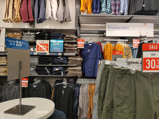 Clothing Store «Old Navy», reviews and photos, 1221 Coolidge Hwy, Troy, MI 48084, USA