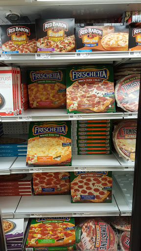 Grocery Store «Food Lion», reviews and photos, 411 W Lincoln St, Tullahoma, TN 37388, USA