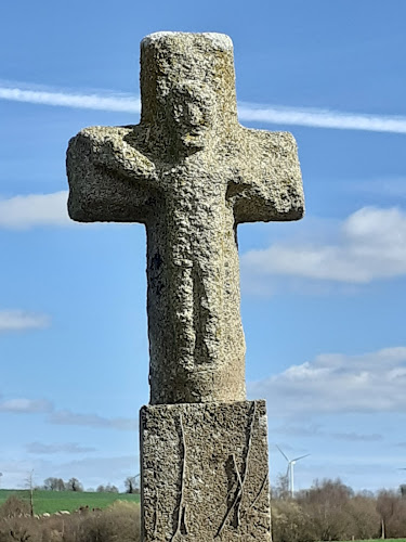 Croix du Teil à Crédin