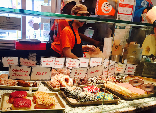 Donut Shop «Glazed and Infused», reviews and photos, 939 W Armitage Ave, Chicago, IL 60614, USA
